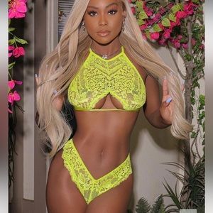 Savage X Fenty Twisted Lime Green Alien Animal High-Neck Lace Bralette & Panty